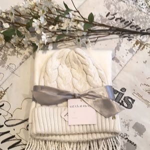 Liz Claiborne Scarf & Beanie